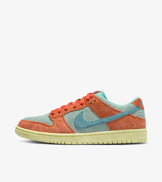 Nike SB Dunk Low Orange Emerald Rise