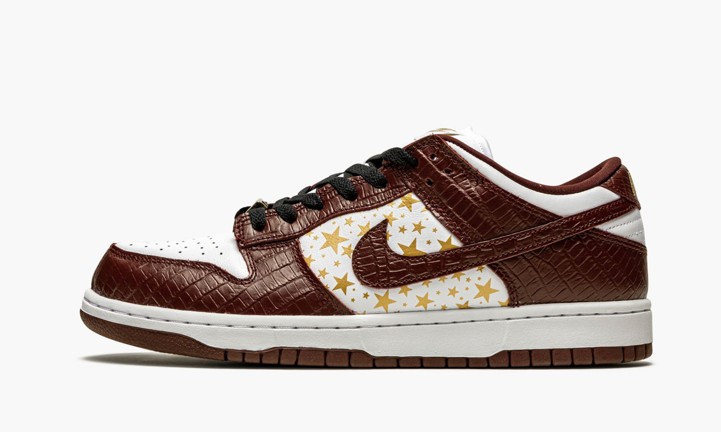 Nike SB Dunk Low x Supreme