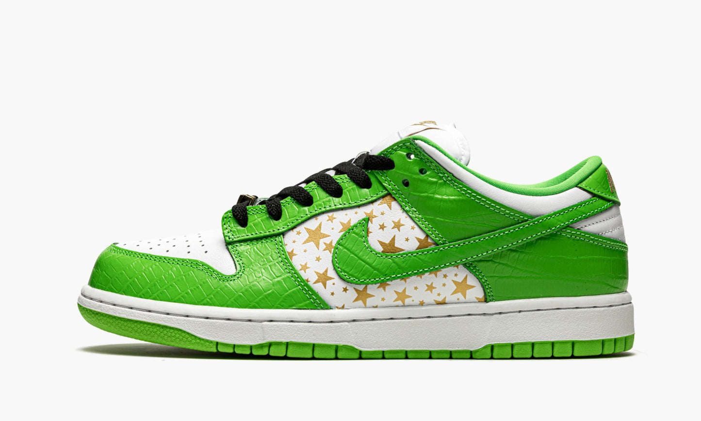 Nike SB Dunk Low x Supreme