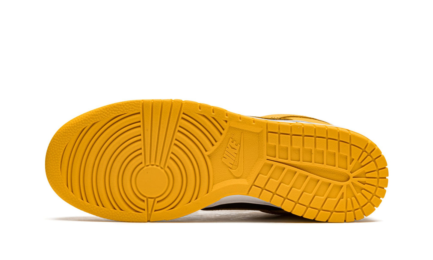 Nike Dunk Low "Goldenrod"