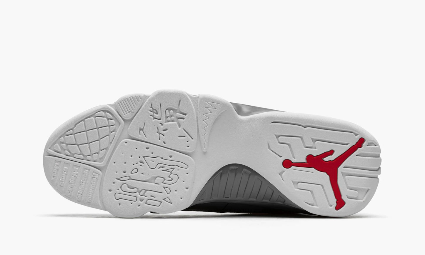 Air Jordan 9 "Fire Red" 2022