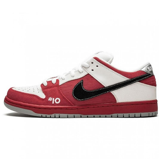 Nike Dunk SB Low "Roller Derby"